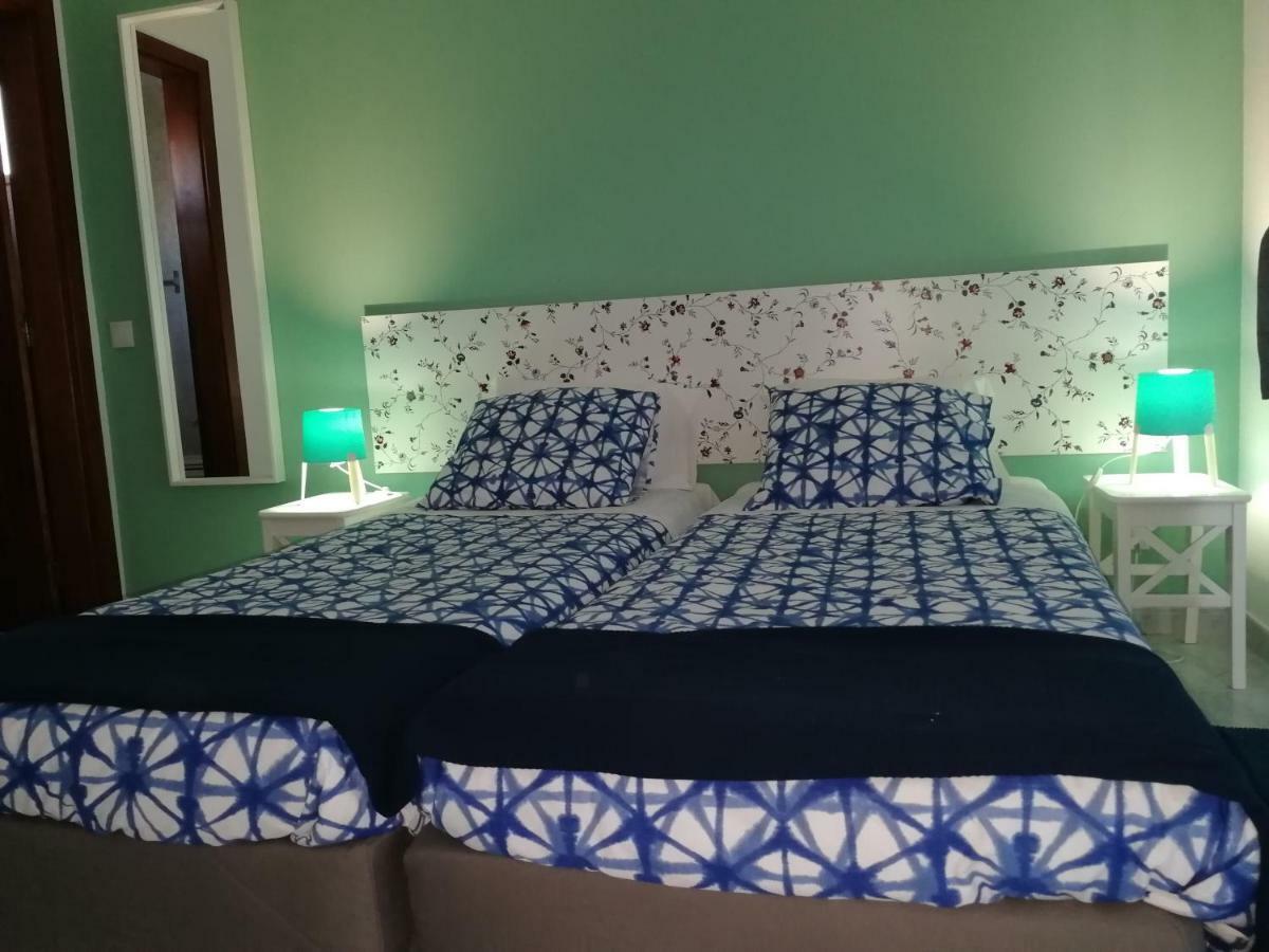 Ocean'S 7 - Lagos Guest House 외부 사진