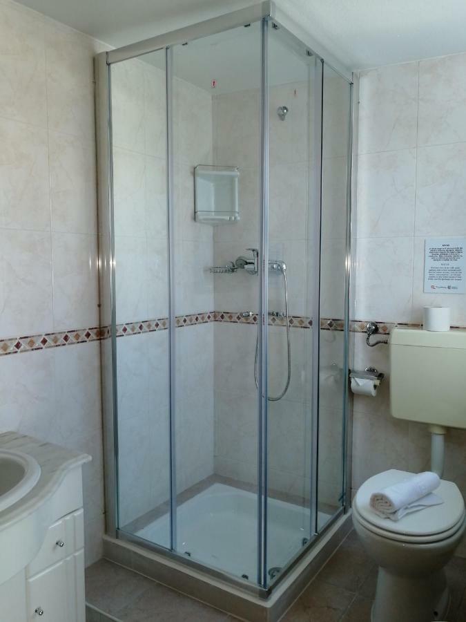 Ocean'S 7 - Lagos Guest House 외부 사진